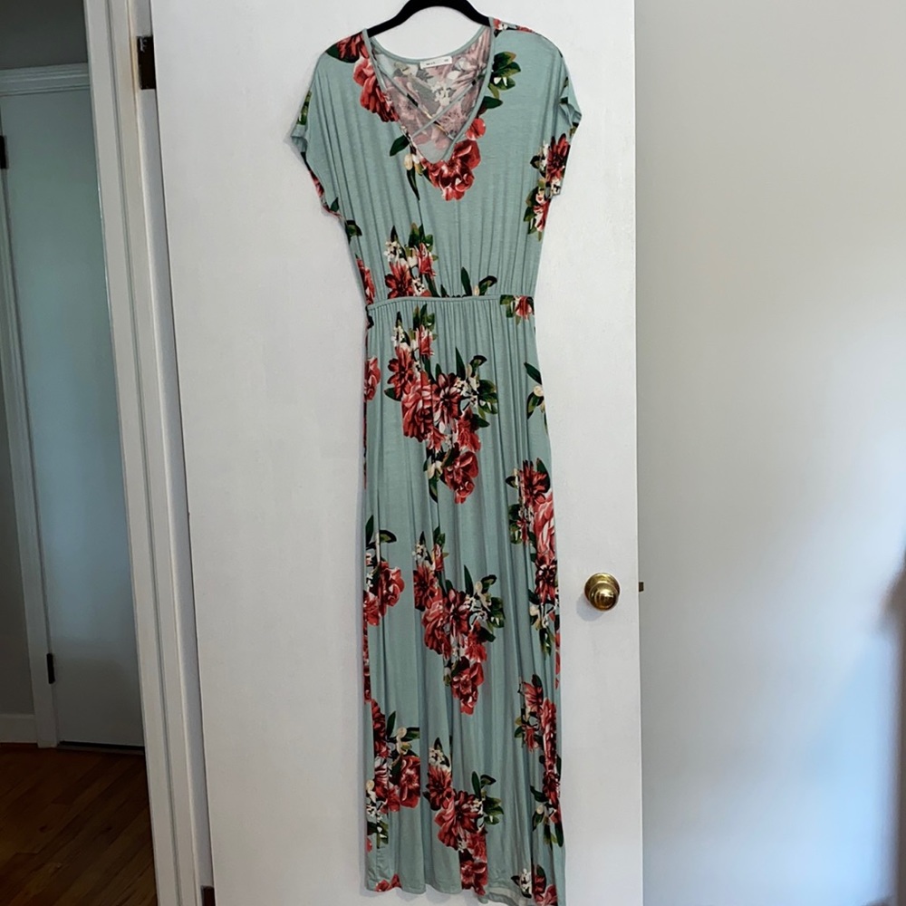 Mint Floral Maxi Dress w/ Pockets - S